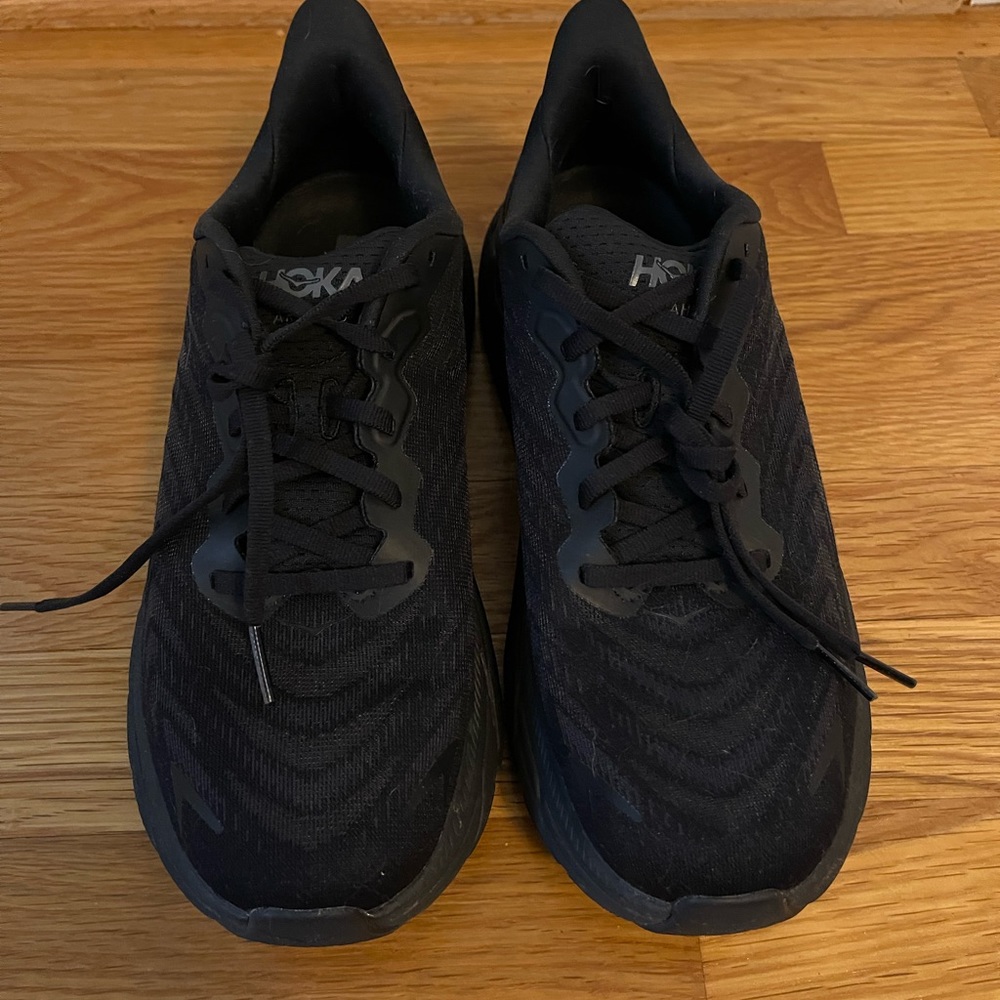 Hoka Arahi 6 Running Shoes size 8.5